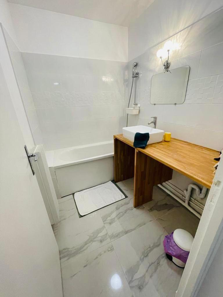 Appartement Bastille - Voltaire - Saint Paul - Centre De Paris - 5 Pers Exterior foto
